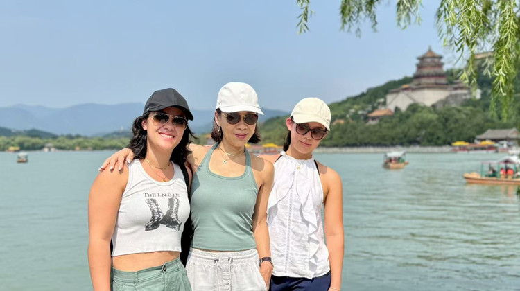 5D4N · Private Tours · Walk through China's imperial history, from majestic palaces and legendary walls to peaceful temples and exquisite gardens, all in one remarkable journey.